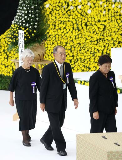 田中角栄　雄魂　青銅　彫刻装飾品 　終戦30周年　戦没追悼　昭和日本軍　稀少　送料無料！ Amazon.co.jp: 田中角栄 - 戦後日本の悲しき自画像 (中公新書 2186