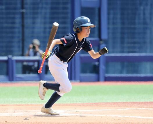 両川ー今町ふたば　４回両川、長橋葵輝が左前適時打を放ち１３－１＝エコスタ
