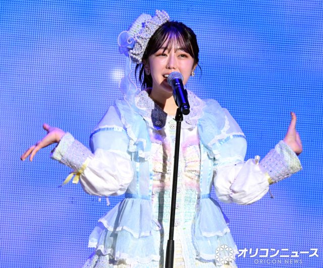 峯岸みなみアクリルスタンド 今年の生誕グッズはファンクラブに入っていない方にもお買い求め