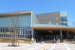 柏崎市役所