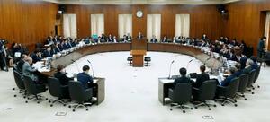 国会で開かれた参院憲法審査会=20日午後