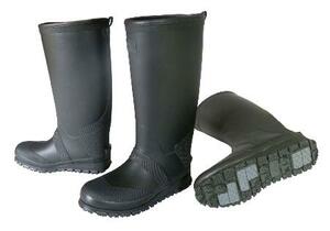 アキレスが発売した男性用防寒ブーツ「モントレMB―802」