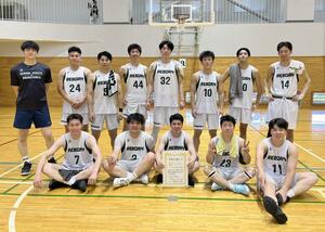 天皇杯全日本バスケットボール選手権ファイナルラウンドに挑むＲＥＢＯＲＮの選手たち（チーム提供）