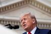 25日、米バージニア州アーリントン国立墓地で演説するトランプ大統領(AP=共同)