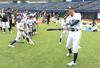 元プロ野球選手らによる子ども向けの野球教室=18日、新潟市中央区