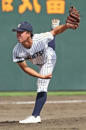 北越の先発五十嵐亮太＝三条市パールスタ