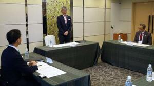 長野県諏訪市で開かれた「拉致被害者関係市連絡会」=21日午前