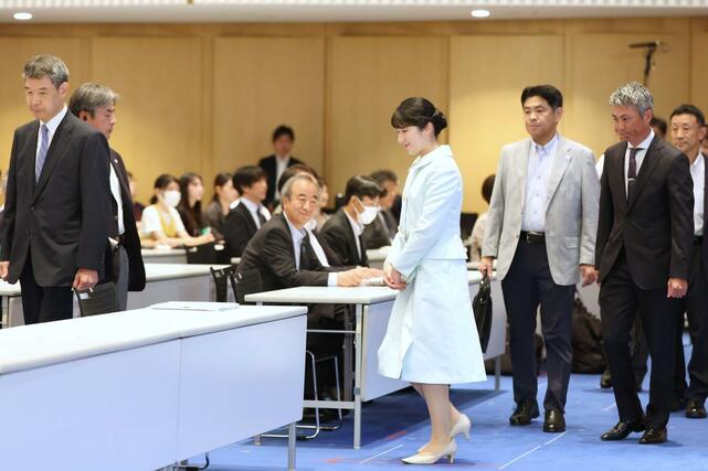 ぼうさいこくたいの会場に入られた愛子さま=7日、新潟市中央区の朱鷺メッセ