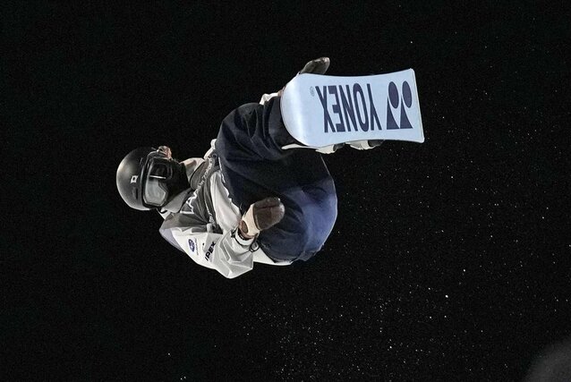 ハーフパイプ第５戦で女子２位の工藤璃星＝ラークス（共同）