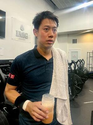 取材に応じる男子テニスの錦織圭=フロリダ州ブラデントン(共同)