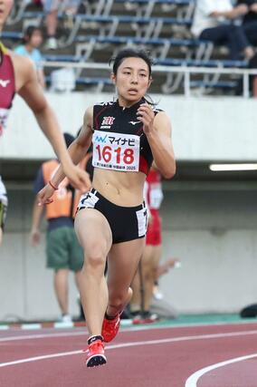 女子400メートル 13位の石黒果乃(新潟明訓)=ホットスタッフフィールド広島