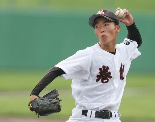 巻総合－佐渡総合　巻総合９回１失点に抑えた先発・木村兼斗＝新発田市五十公野