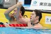 男子100メートルバタフライ決勝 2位でパリ五輪出場を決めた水沼尚輝(右)=東京アクアティクスセンター(長岡支社・新井田悠)