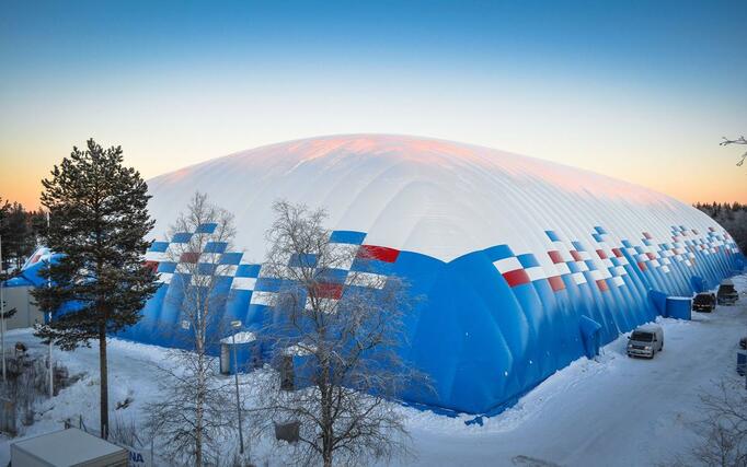 Ｊリーグが降雪地域への支援策として研究を進めているエアドーム（提供写真）