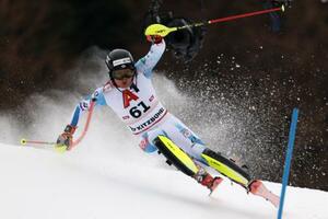 　アルペンスキーＷ杯、男子回転第８戦に臨む相原史郎＝２５日、キッツビューエル（ゲッティ＝共同）