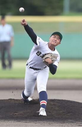 日本文理－加茂暁星　日本文理の先発染谷崇史＝新発田市五十公野