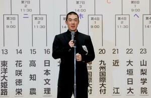 　第９８回選抜高校野球大会の選手宣誓に決まった北照の手代森煌斗主将＝６日午前、大阪市北区