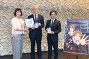 7月にアニメ映画化「君と花火と約束と」著者・真戸香さんが長岡市に100冊寄贈　長岡花火テーマ