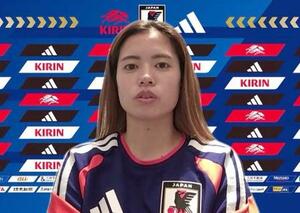 　サッカー女子アジア杯の開幕を前に取材に応じる長谷川＝２７日