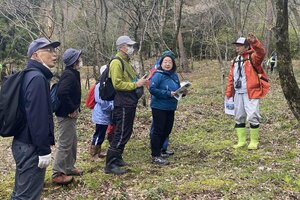 鶴子銀山から相川金銀山まで古道を歩いたトレッキング＝佐渡市
