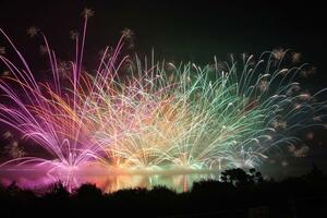 2023年の咲花温泉水中花火大会=23年6月9日、五泉市咲花