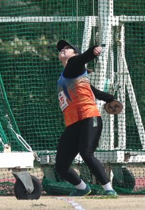 女子円盤投げ決勝 優勝した郡菜々佳(サトウ食品新潟アルビレックスRC)=ビッグスワン