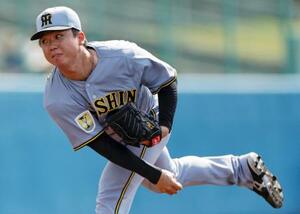 ヤクルト戦に先発し、2回無失点と好投した阪神・村上=ANA浦添