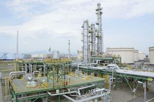 二酸化炭素(CO2)を分離、回収するための設備=5月23日、北海道苫小牧市