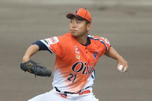 オイシックス－阪神　オイシックス先発の牧野憲伸＝５月２９日、三条パール金属スタジアム