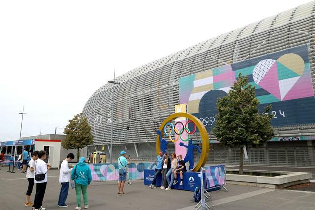 男子バスケットボール 日本-ドイツの会場となったピエール・モロワ競技場=27日、・リール