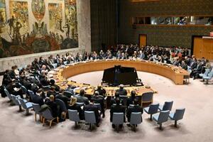 　米ニューヨークの国連本部で開かれたイラン情勢を巡る安全保障理事会の緊急会合＝２月２８日（共同）