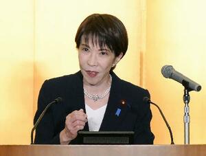 年頭の記者会見をする高市首相=5日、三重県伊勢市