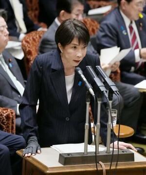 　参院予算委で答弁する高市首相＝１６日午前