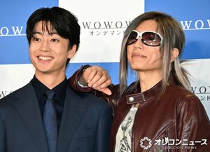 WOWOW『連続ドラマW　コンサルタント―死を執筆する男―』完成報告会に登壇した（左から）伊藤健太郎、GACKT （C）ORICON NewS inc.