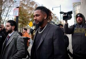 　１１月、ニューヨーク市の連邦裁判所に出廷したクラセ被告（ロイター＝共同）