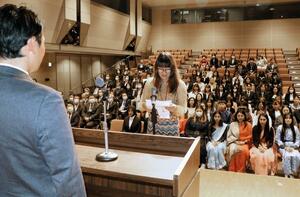 介護福祉士の資格取得を目指す留学生の入学式=新潟市中央区