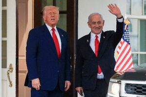 ホワイトハウスで会談したトランプ米大統領(左)とイスラエルのネタニヤフ首相=4月、ワシントン(ロイター=共同)