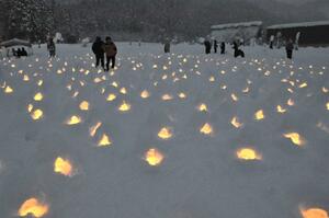 魚沼の里で初めて開かれた「雪灯りナイト」=南魚沼市長森