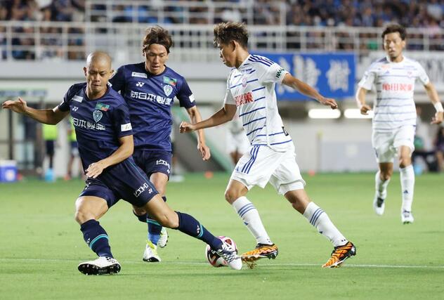 後半、谷口海斗（７）が先制ゴールを決める