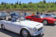 ダットサンブルーバード、いすゞ117クーペ…色あせぬ名車が大集結！津南町でクラシックカーミーティング