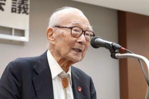 被団協の全国都道府県代表者会議であいさつする田中熙巳代表委員=8日午後、東京都内