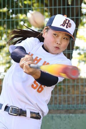 女子野球の日本代表に選出された新潟医療福祉大の小川舞＝新潟市北区