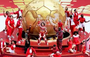 サッカーW杯北中米3カ国大会1次リーグのカナダ―ボスニア・ヘルツェゴビナ戦を前に開かれた開幕セレモニー=12日、トロント(ゲッティ=共同)
