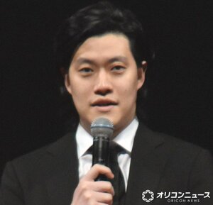 「何かを突き詰めることの大切さ」をテーマにメッセージを贈った霜降り明星・粗品 （C）ORICON NewS inc.