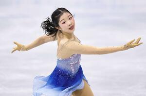 ミラノ・コルティナ冬季五輪の女子フリーで演技する中井亜美=ミラノ(共同)