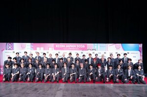 『KCON JAPAN 2026』Day1レッドカーペットに登場した『PRODUCE 101 JAPAN SHINSEKAI』練習生(C)CJ EMM