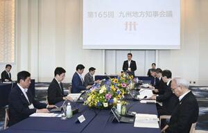 福岡市で開かれた九州地方知事会=5月