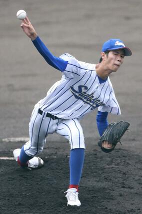 新発田農－佐渡総合　佐渡総合の先発野口颯斗＝新発田市五十公野