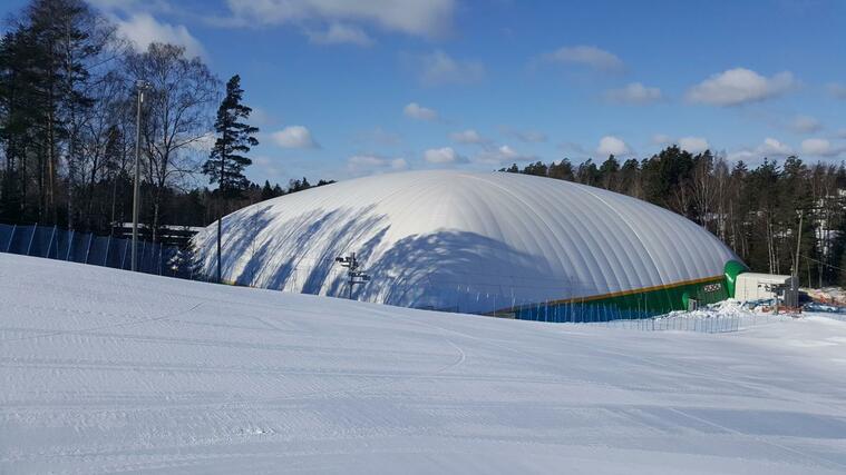 Ｊリーグが降雪地域への支援策として研究を進めているエアドーム（提供写真）