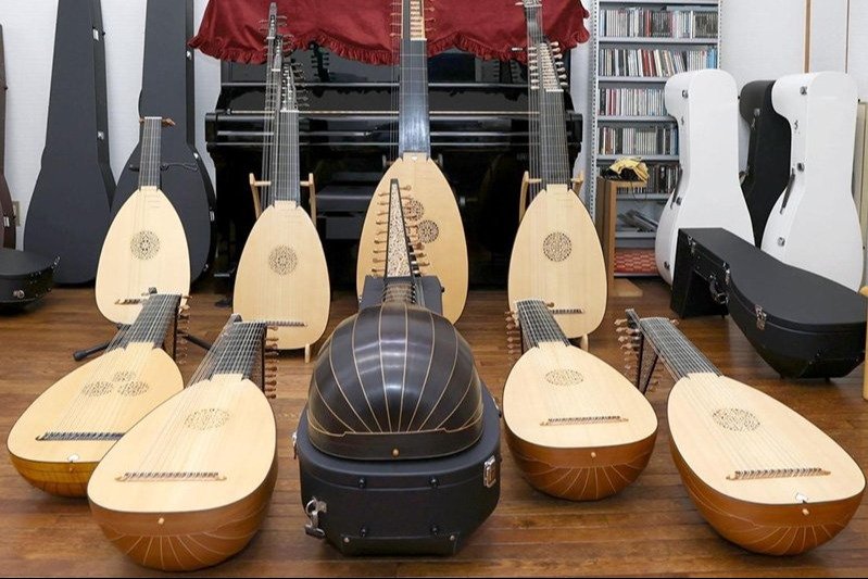 もっと知りたい、古楽器「リュート」の魅力 どんな響き？ きゃしゃで